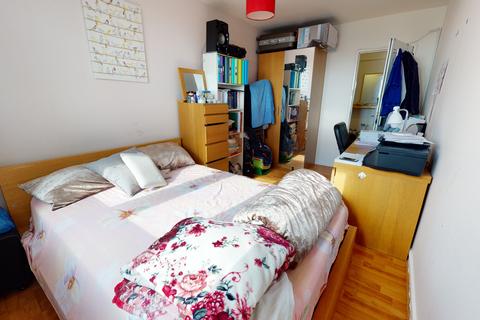 3 bedroom flat to rent - Turnpike House, Goswell Road, London, EC1V