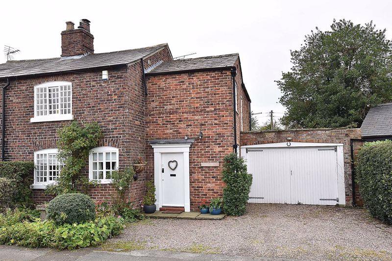 School Lane, Ollerton 3 bed semidetached house £499,950