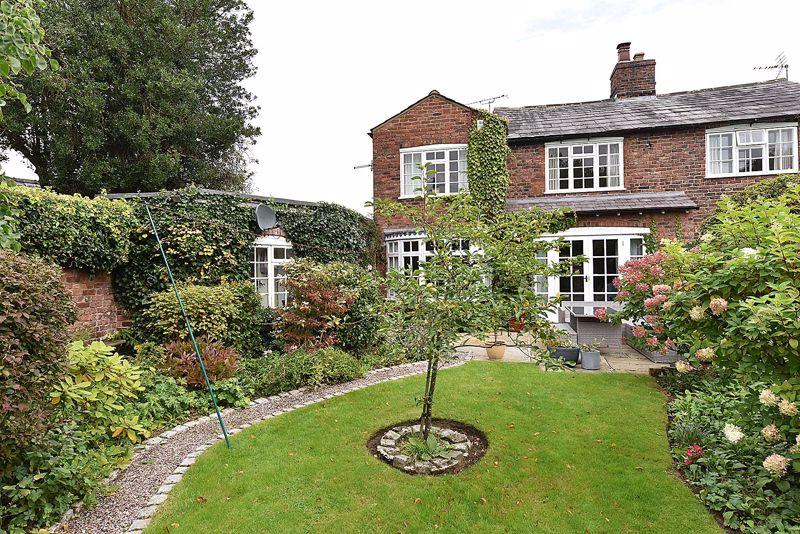 School Lane, Ollerton 3 bed semidetached house £499,950