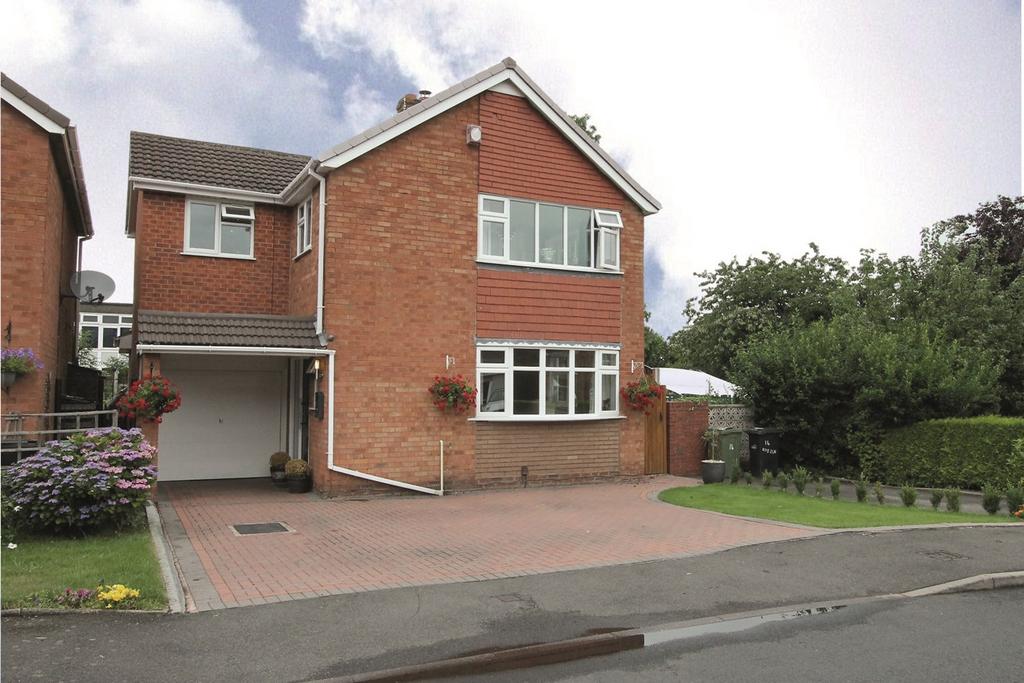 Winchester Drive, Oldswinford, Stourbridge, DY8 4 bed detached house