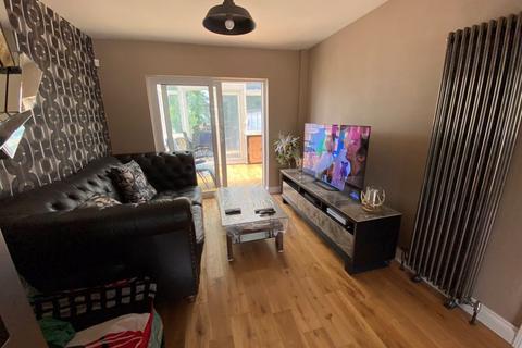 33 Harcourt Drive, Sutton Coldfield, B74 4LJ
