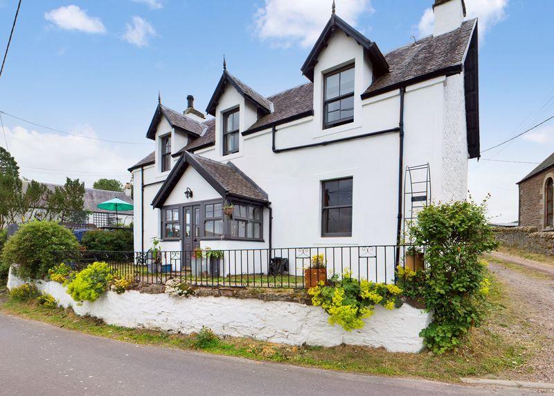 Ryefield House, Howgate Road, Roberton 5 bed detached house £390,000