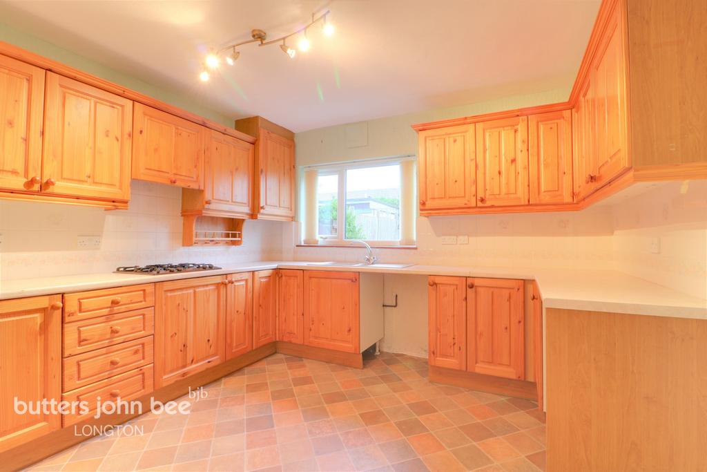 Waterside Drive, Blurton 3 bed townhouse £130,000