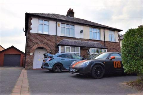 3 bedroom semi-detached house to rent, Wigan Road, Standish