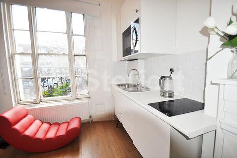 Studio to rent, Parkhurst Road, London N7