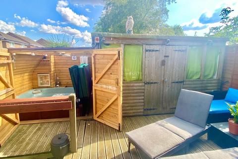 26 Brackenborough, Brixworth, Northampton, NN6 9JW