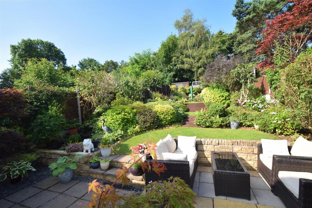 Drive, Telford 4 bed detached house £285,000