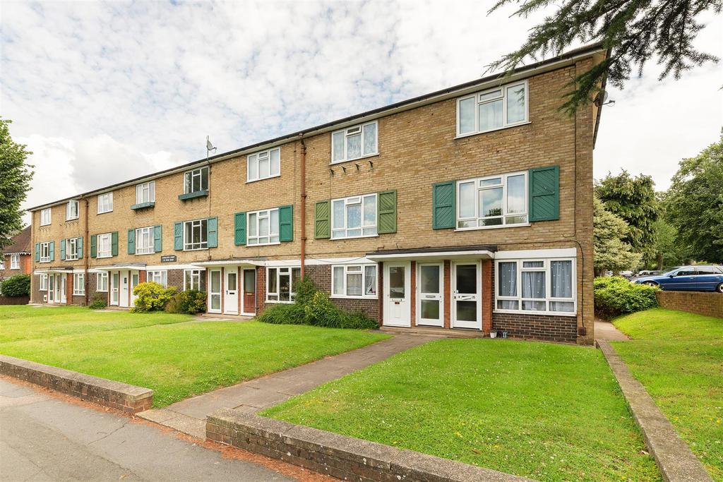 York Road, Cheam, Sutton 2 bed £300,000