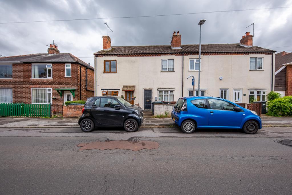 Carnarvon Grove, Carlton, Nottingham 2 bed terraced house £100,000
