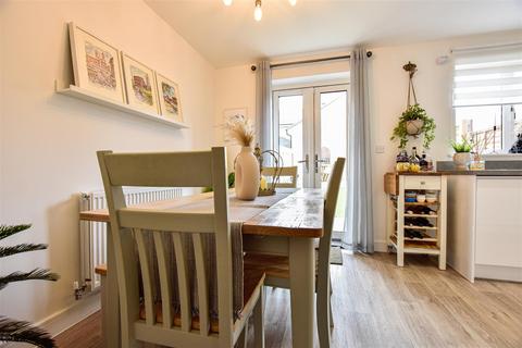 11 Eyres Drive, Castle Hill, Swanscombe, DA10 1DF