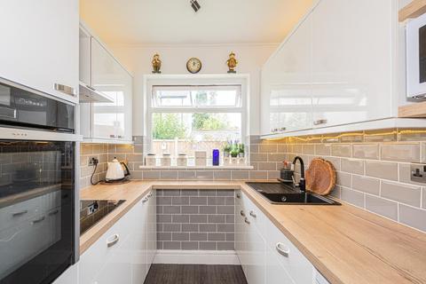 52 Castle Road, Epsom, KT18 7NZ