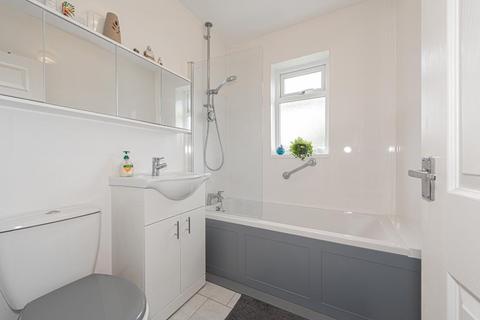 52 Castle Road, Epsom, KT18 7NZ