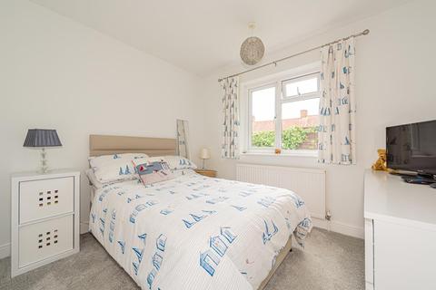 52 Castle Road, Epsom, KT18 7NZ