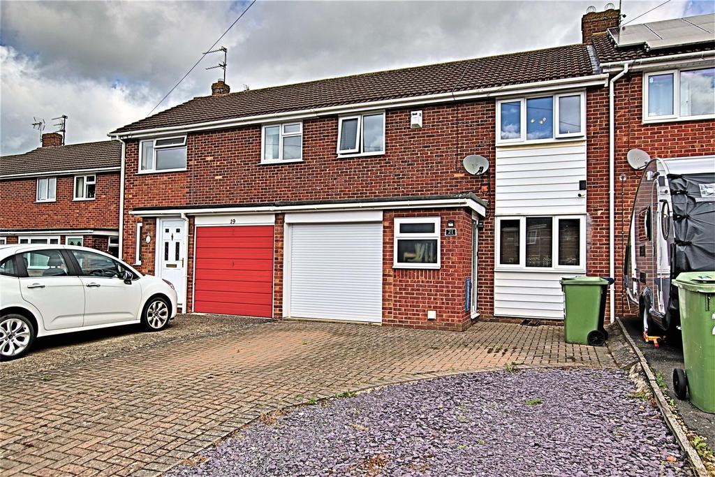 Kingston Road, Tewkesbury 3 bed terraced house £235,000