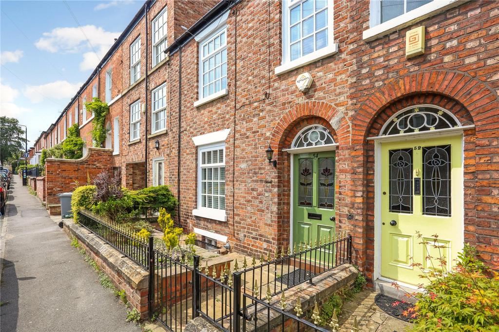 New Street, Altrincham, Cheshire, WA14 4 bed terraced house to rent £