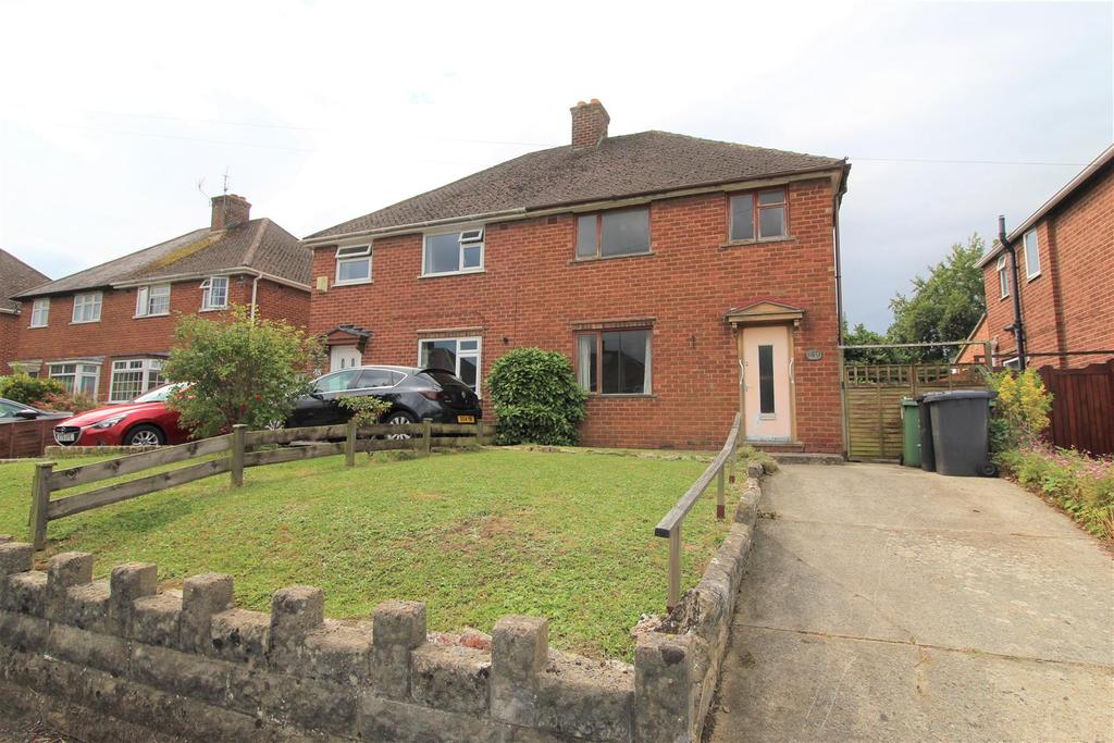 Tuffley Lane, Tuffley, Gloucester 3 bed semidetached house £220,000