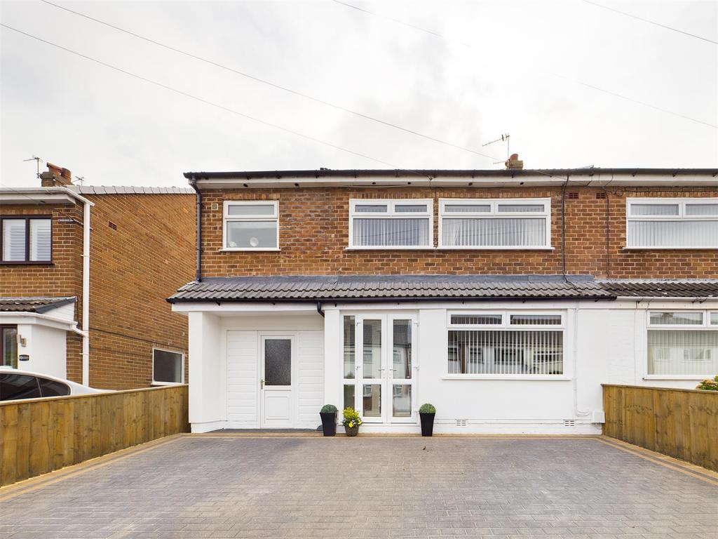 Rutland Crescent, Ormskirk, Lancashire 4 bed semidetached house £235,000