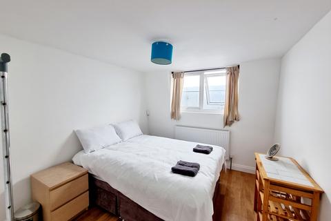 2 bedroom flat to rent, Sussex Way, Archway, N7