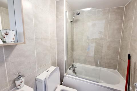 2 bedroom flat to rent, Sussex Way, Archway, N7
