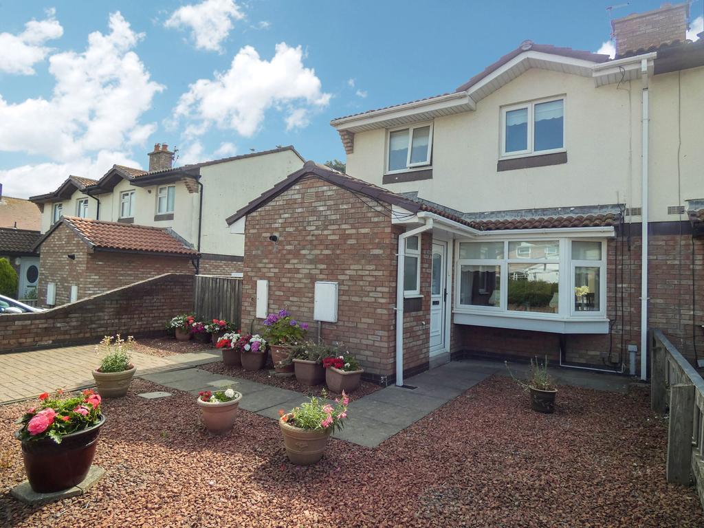 Lake Avenue, South Shields, Tyne and... 3 bed semidetached house £