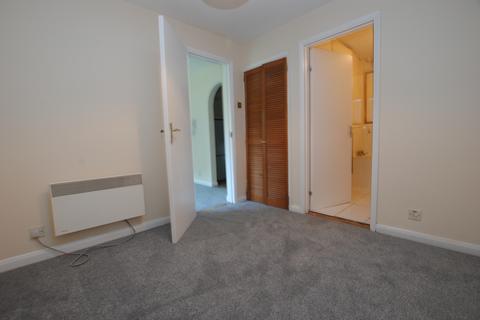 1 bedroom flat to rent, Pursewardens Close, London, W13