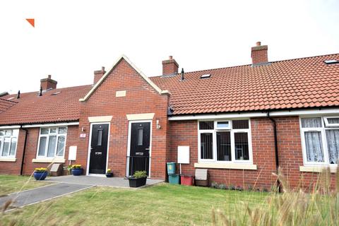 1 bedroom terraced bungalow for sale, Ernest Luff Court, Luff Way, Walton on the Naze