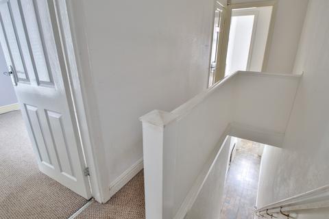 228 Turf Lane, Royton, Oldham, OL2 6ET