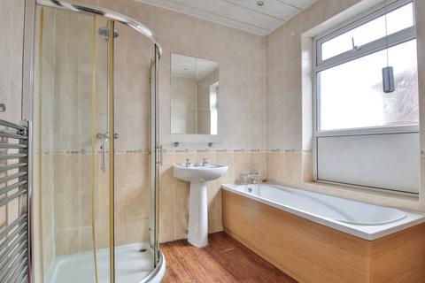 228 Turf Lane, Royton, Oldham, OL2 6ET