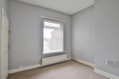 228 Turf Lane, Royton, Oldham, OL2 6ET