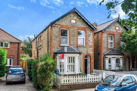 21b Gordon Road, Kingston Upon Thames, KT2 6BS