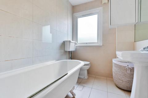 21b Gordon Road, Kingston Upon Thames, KT2 6BS