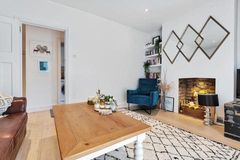 21b Gordon Road, Kingston Upon Thames, KT2 6BS