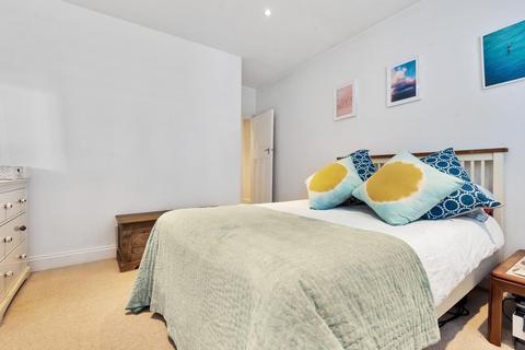 21b Gordon Road, Kingston Upon Thames, KT2 6BS