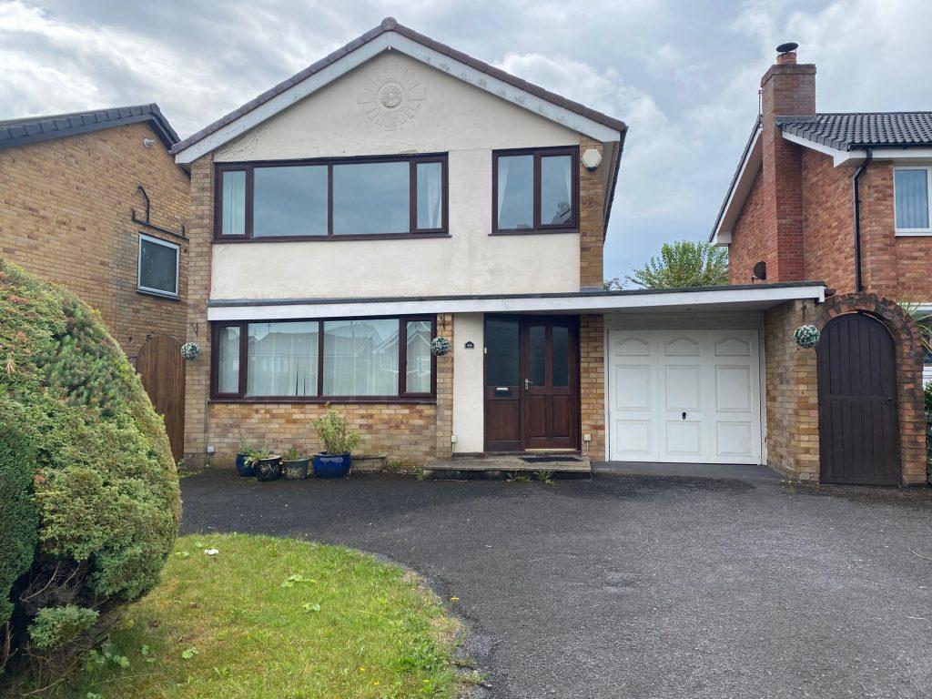 Hunstanton Drive, Bury, BL8 1EG 4 bed detached house £1,200 pcm (£277 pw)