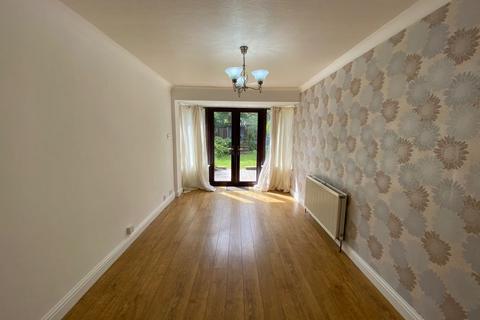 4 bedroom detached house to rent, Hunstanton Drive, Bury, BL8 1EG