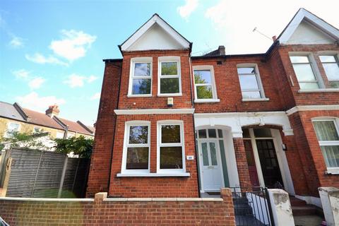 2 bedroom end of terrace house to rent, Byegrove Road, Colliers Wood SW19