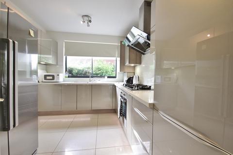 2 bedroom flat to rent, Regent House, Windsor Way, Hammersmith, W14