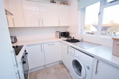 1 bedroom apartment to rent, Shelley Way, London SW19