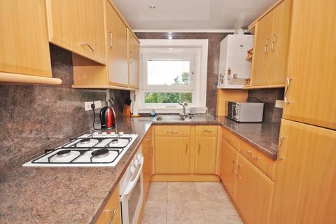 2 bedroom flat to rent, Eastfield Crescent, Dumbarton, West Dunbartonshire, G82