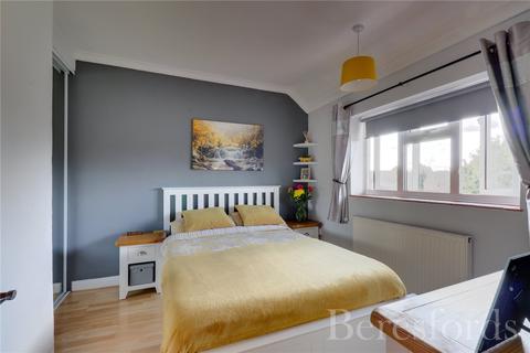 30 Dudley Road, Romford, RM3 8LH