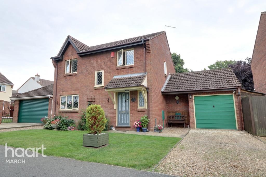White Hart Drive, March 4 bed detached house £280,000