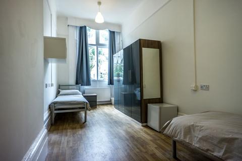 1 bedroom in a flat share to rent - Sandeman-Allen House, 40 Inverness Terrace, London, W2 3JB