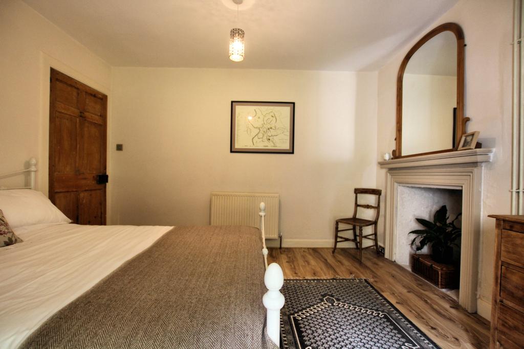 4 Pomona Terrace, New Galloway - Williamson and He