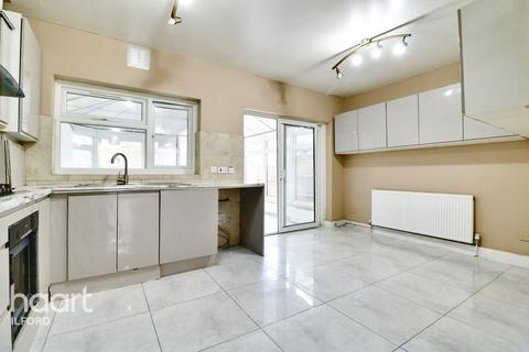 85 Westbury Road, Ilford, IG1 3BW