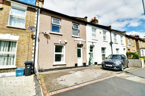 85 Westbury Road, Ilford, IG1 3BW