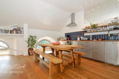 undefined, Defoe Road, London