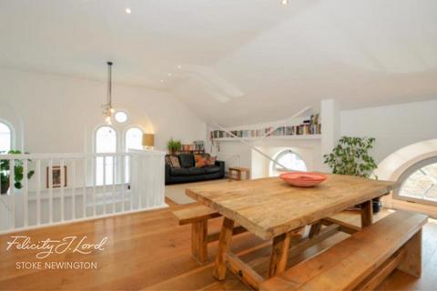undefined, Defoe Road, London
