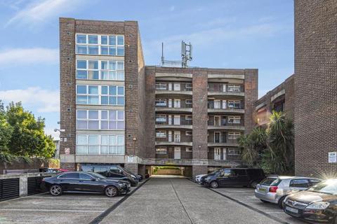 57 Harris Close, Hounslow, TW3 4JU