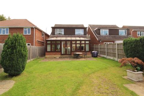 10 Bradley Avenue, Benfleet, SS7 3AG