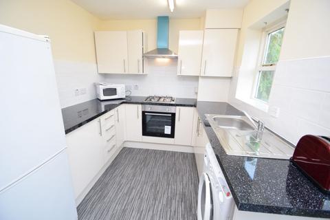 3 bedroom terraced house to rent, Blanchard Street, Hulme, Manchester. M15 5PN